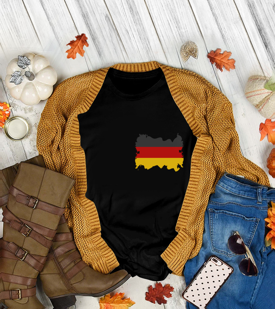 I'm Not a Perfect Girl But I'm German so Close Enough Germany Flag Map T-Shirt