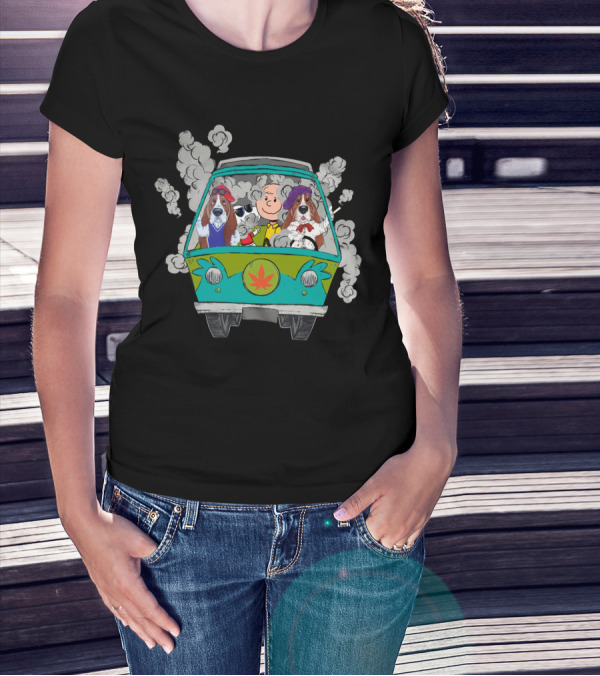 Basset Hound Ds0 Charlie Brown Snoopy Mystery Machine Smoke T-Shirt