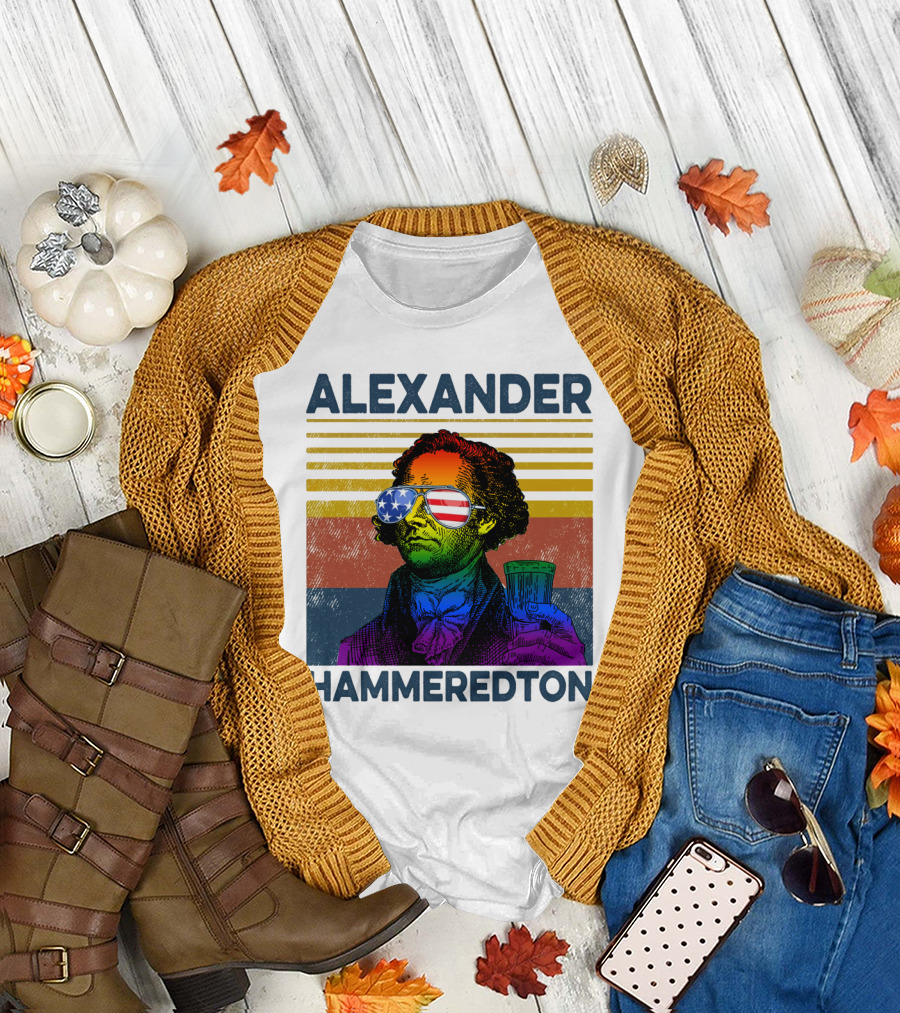 ALEXANDER HAMMEREDTON AMERICAN FLAG SUNGLASSES BEER DRINK T-Shirt