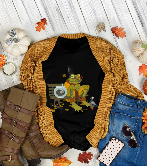 Elderly Frog In Plaid Sitting On Park Bench With Goldfish Bowl And Pigeon Surrounded By Autumn Leaves T-Shirt