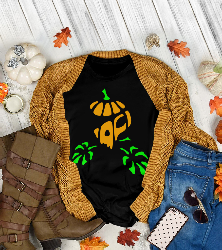 Pirate Halloween Pumpkin Palm Trees T-Shirt