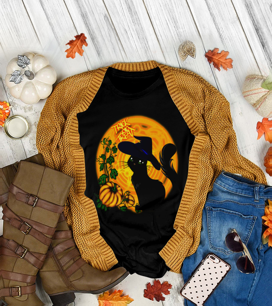 Trick Or Treat Halloween Cat with Pumpkins and Witch Hat T-Shirt