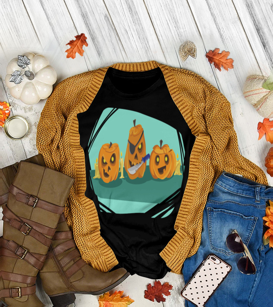 Pumpkin Pirates Halloween Jack-O'-Lanterns with Eyepatch and Candles T-Shirt