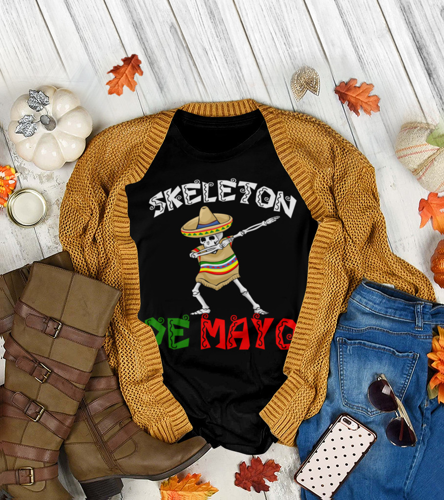 SKELETON DE MAYO Dab Sombrero T-Shirt