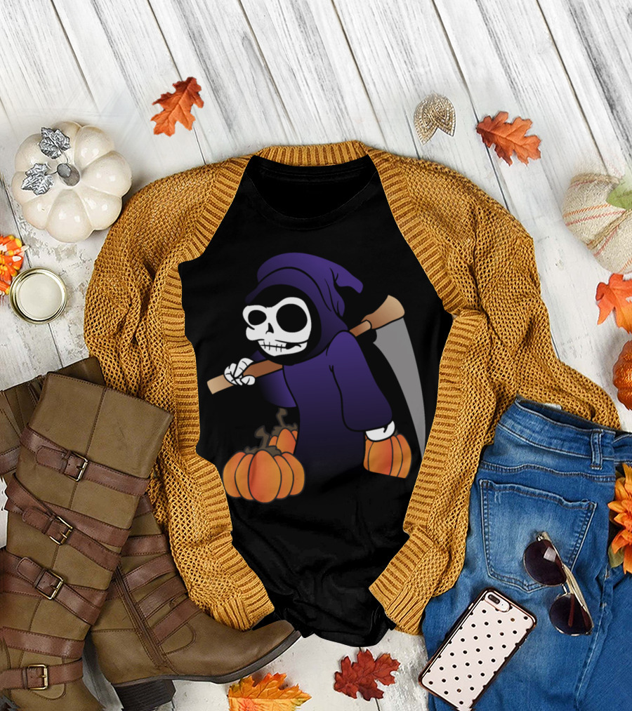 Skeleton Grim Reaper with Scythe and Pumpkins Halloween Monster Zombie Horror T-Shirt