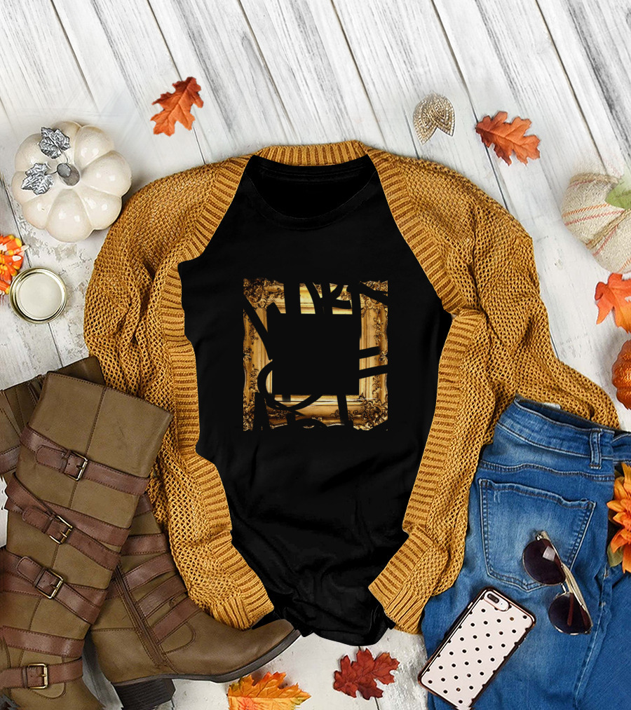 Work of Art Gold Frame Bold Graffiti T-Shirt