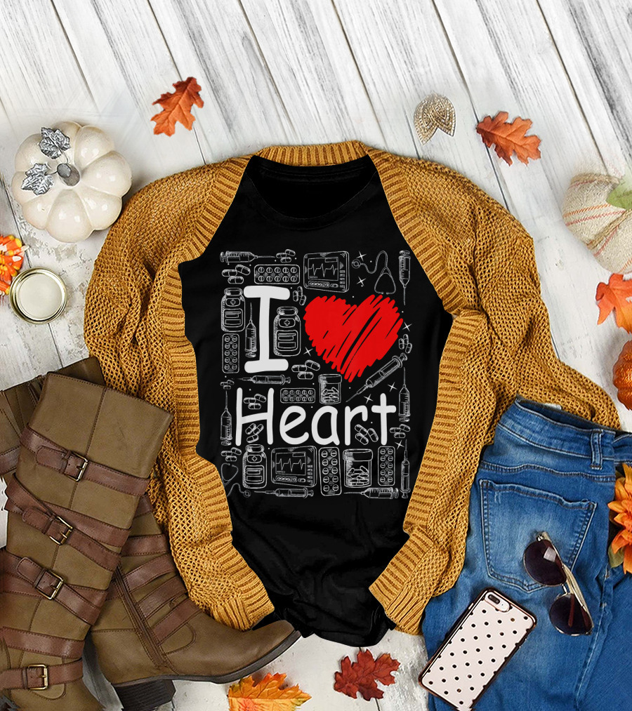 I Love Heart Cardiologist Surgeon Nurse Cardiology CN T-Shirt