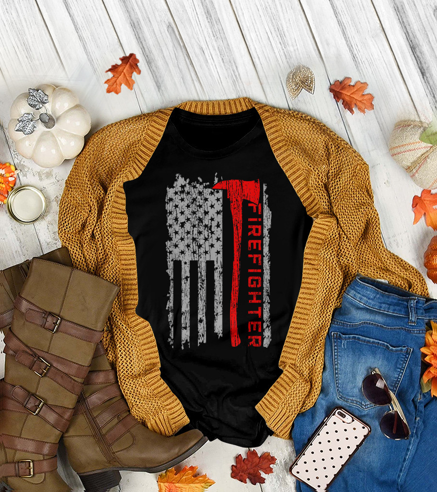 Firefighter American Flag Axe USA T-Shirt