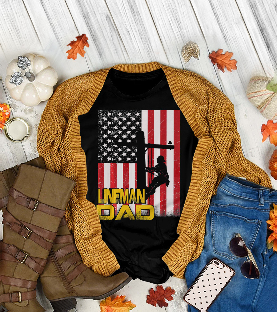 Lineman Dad Electrician American Flag Distressed Worker T-Shirt