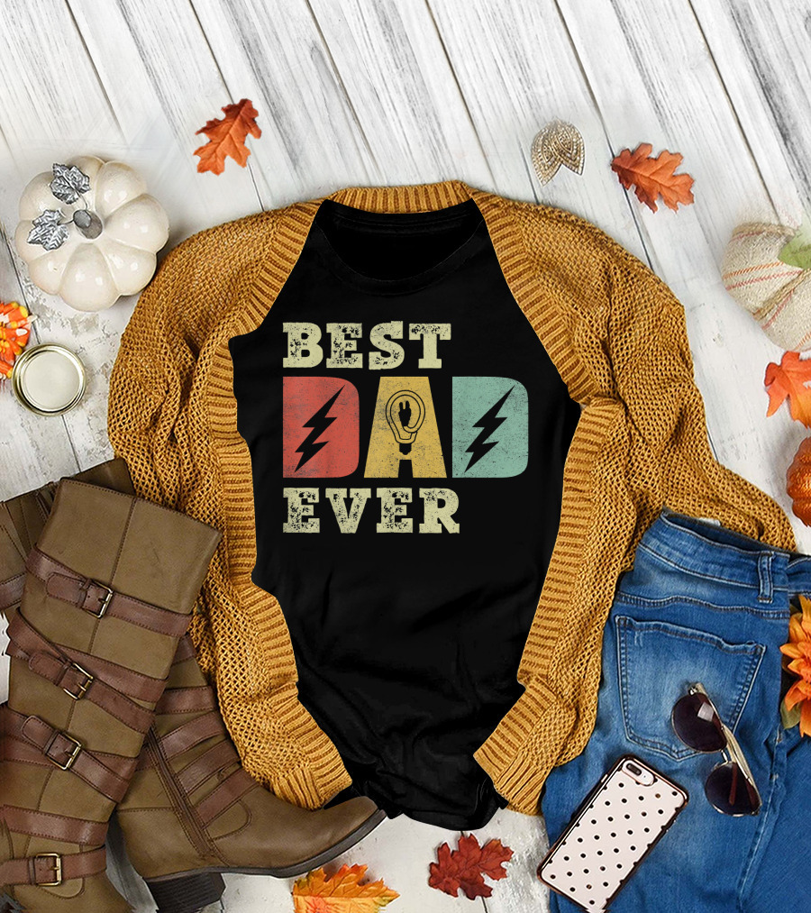 Best Dad Ever Electrician Lightning Light Bulb Retro T-Shirt