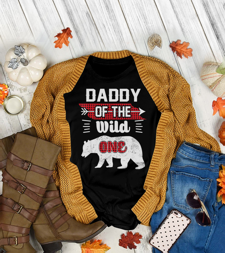 Daddy Of The Wild One Bear Arrow Plaid T-Shirt