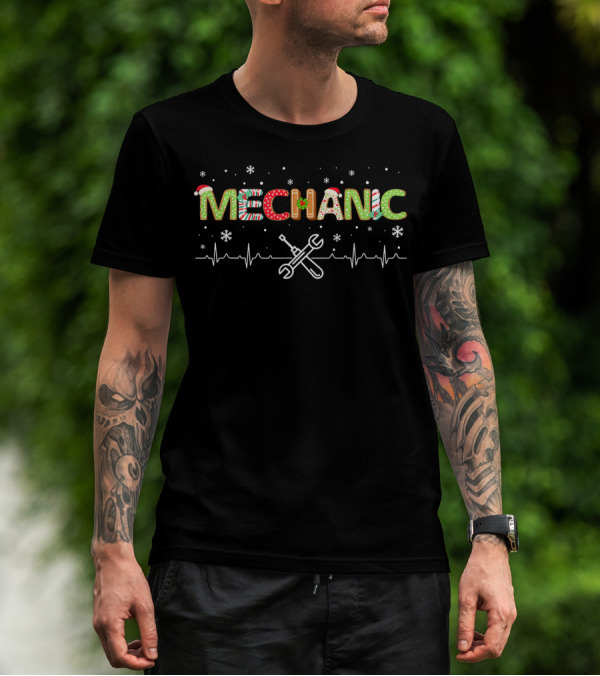 MECHANIC Heartbeat Christmas Decorations Snowflakes Wrench T-Shirt
