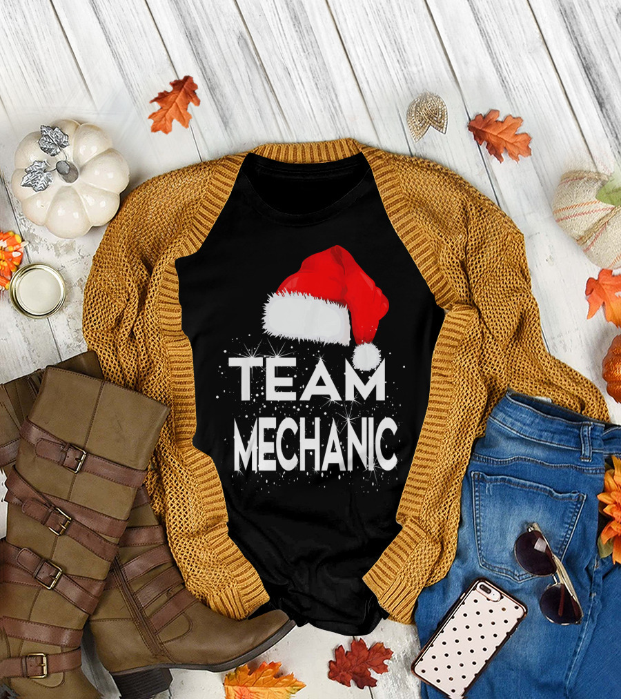 Team Mechanic Santa Hat Christmas Edition T-Shirt