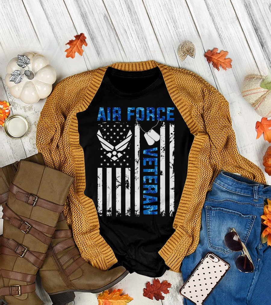 Air Force Veteran Distressed Flag Dog Tag USAF T-Shirt