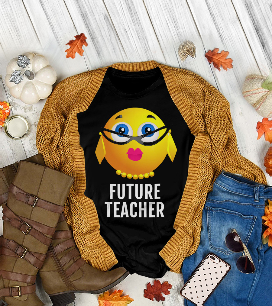 Future Teacher Emoji Teacher Emo Emoticon Glasses Pearl Necklace T-Shirt