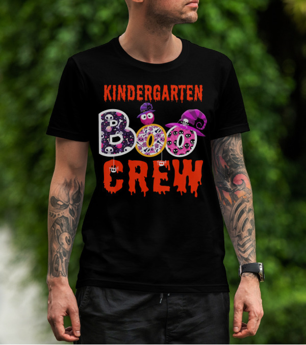 Kindergarten Boo Crew Halloween Teacher Ghosts And Skulls T-Shirt