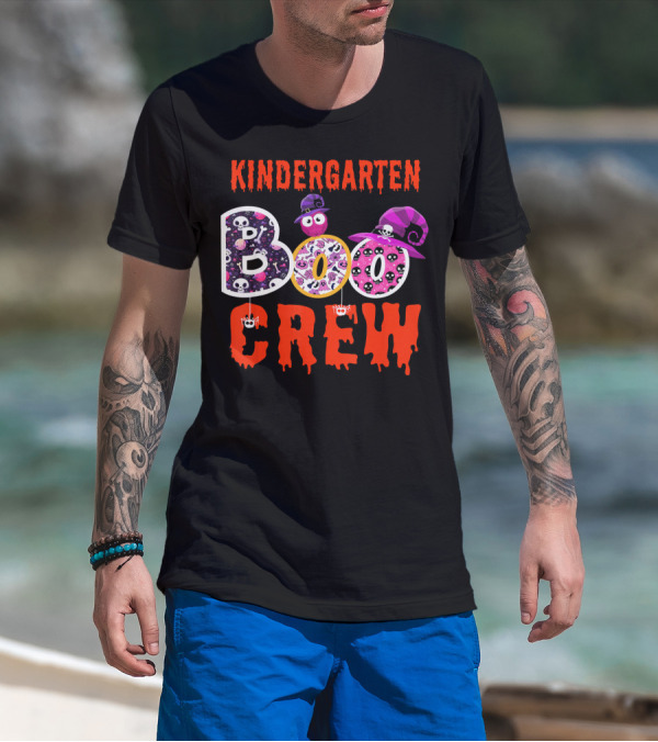 Kindergarten Boo Crew Halloween Teacher Ghosts And Skulls T-Shirt
