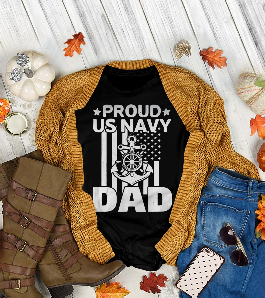 Proud US Navy Dad American Flag Anchor Stars T-Shirt