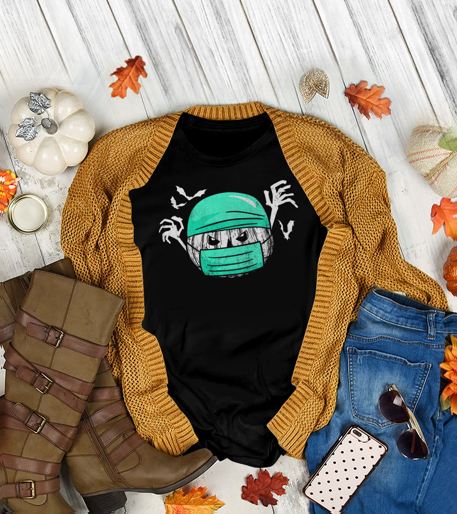 Doctor Pumpkin Mask With Bats and Claw Hands T-Shirt