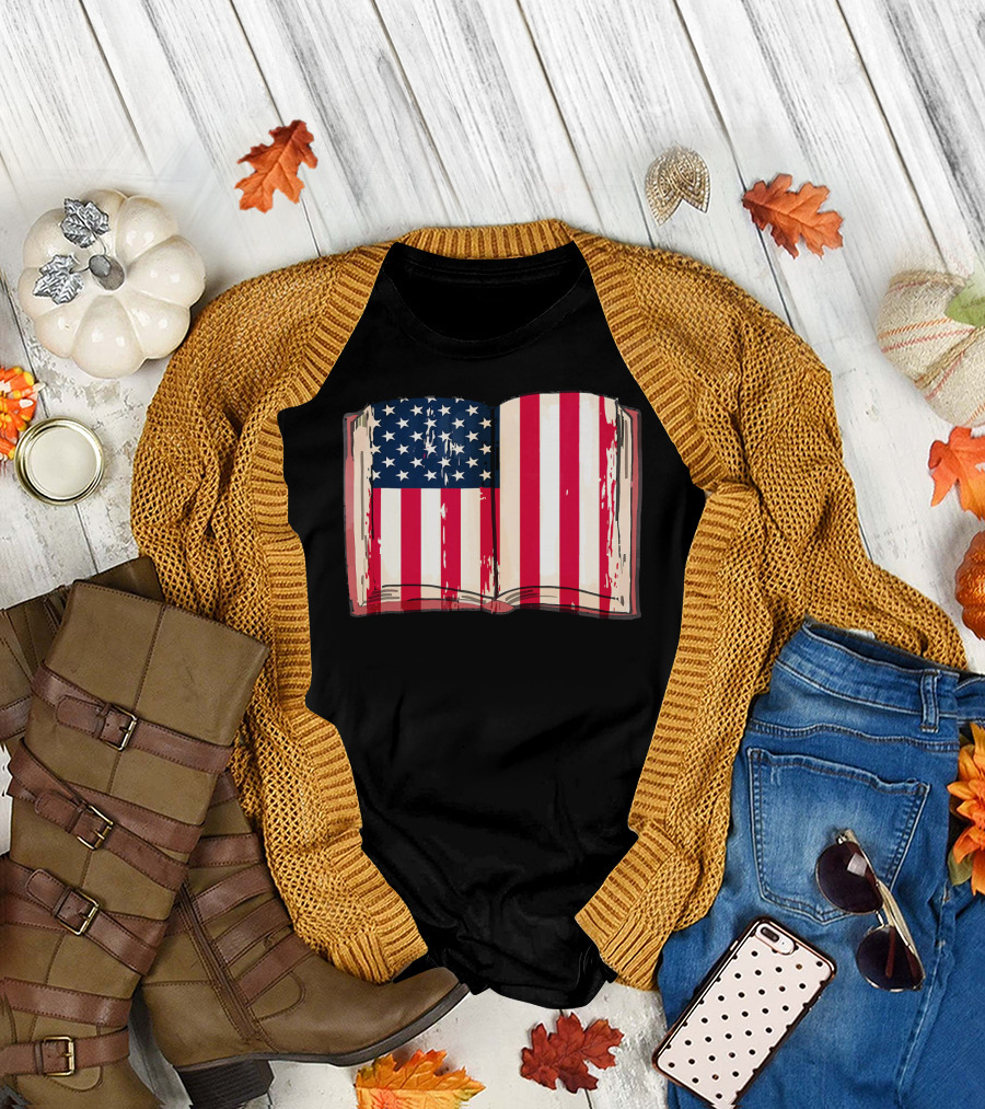 Patriotic Bookworm Open Book American Flag Read T-Shirt