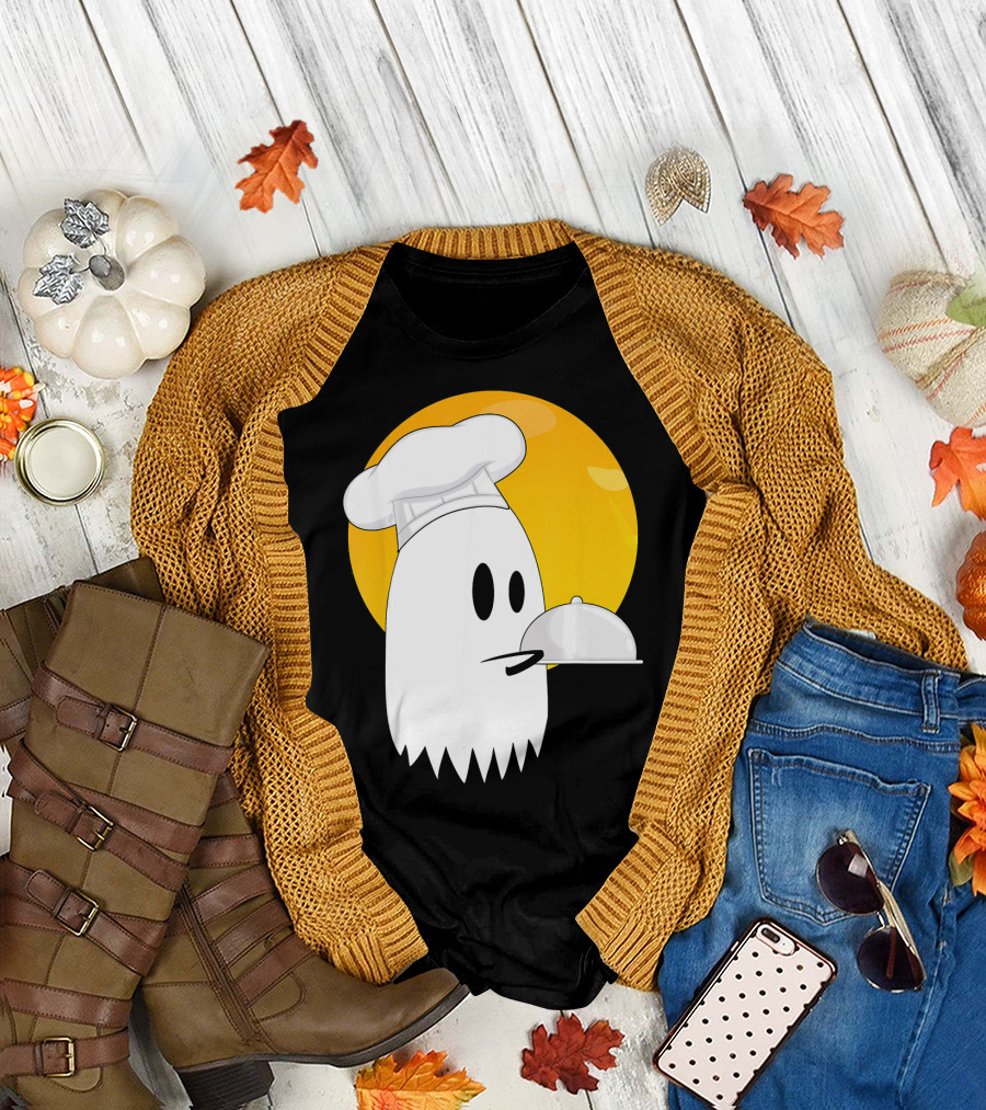 Spooky Ghost Cooking Chef Halloween Cost Dish Serving Ghost in Chef Hat with Moon Background T-Shirt