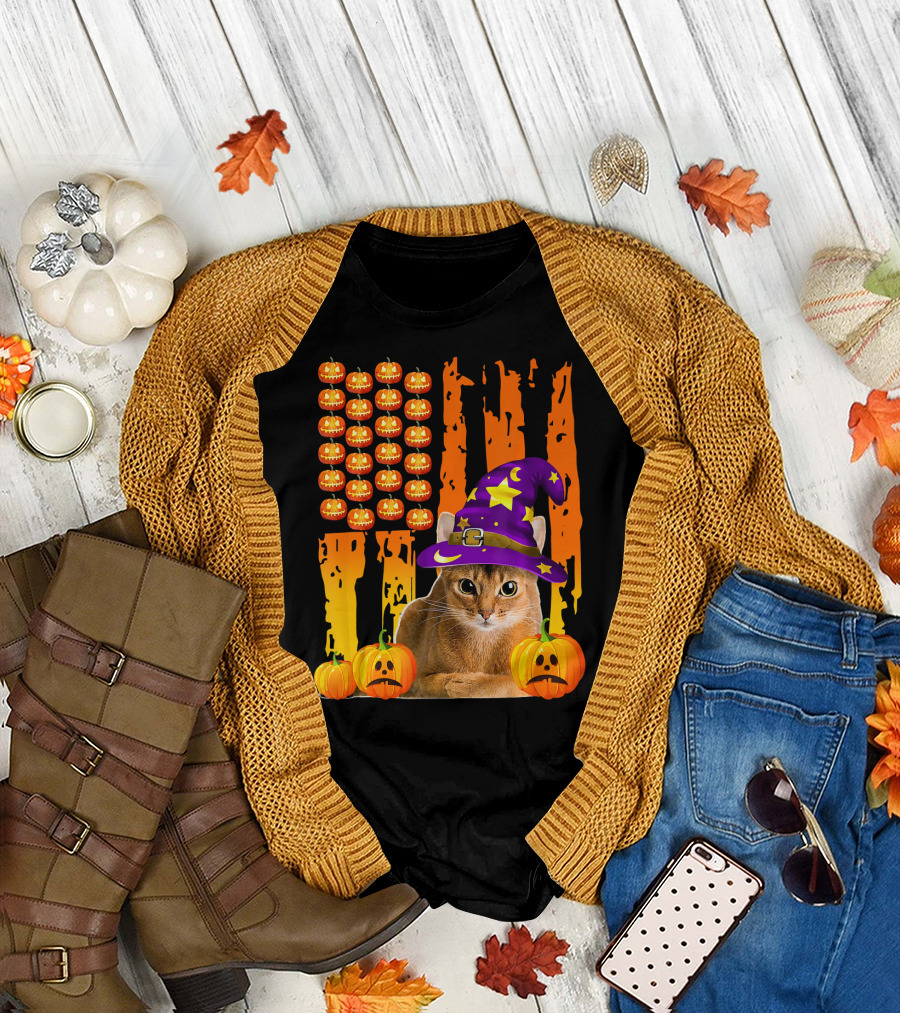 Funny Abyssinian Cat Halloween Pumpkin Witch Hat T-Shirt
