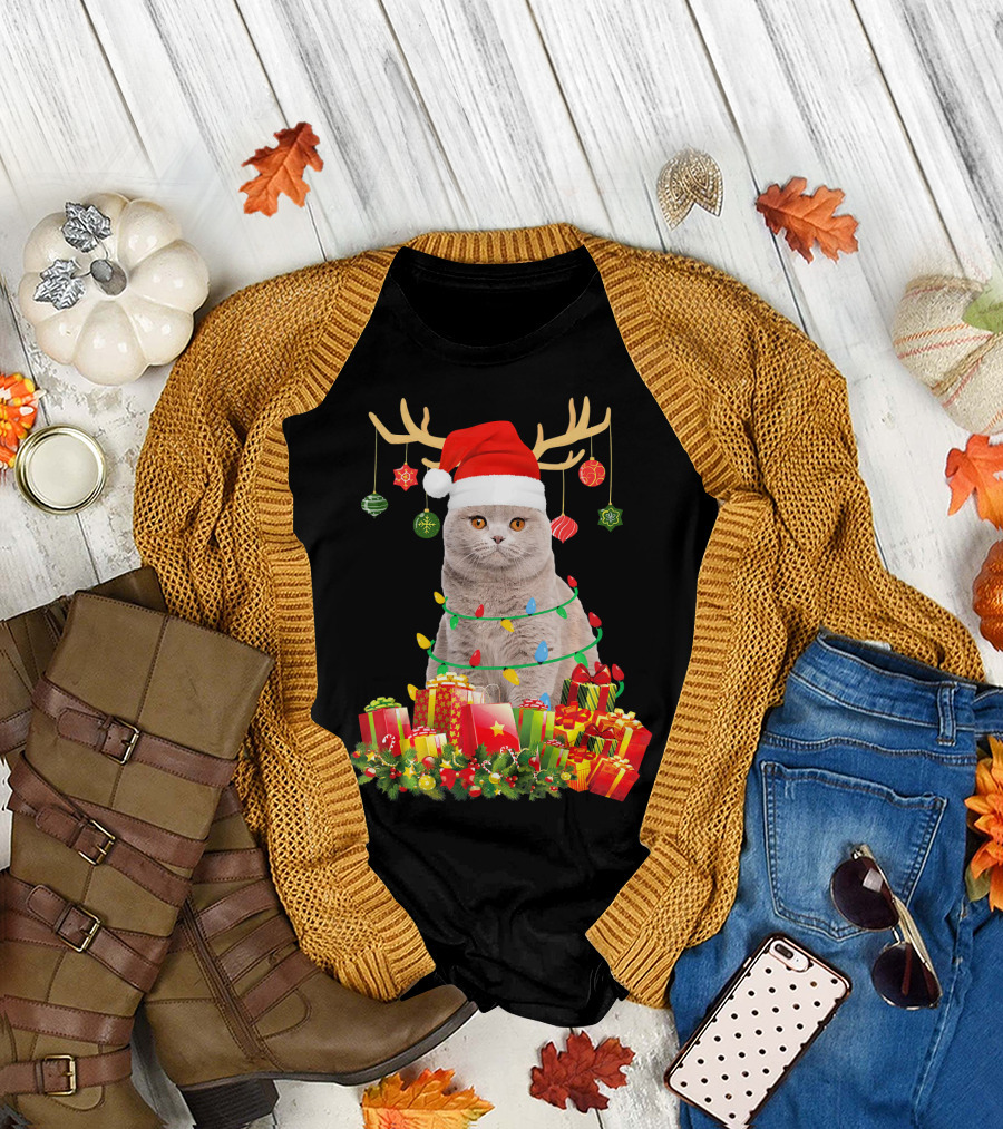 Scottish Fold Cat with Santa Hat and Reindeer Antlers Surrounded by Christmas Gifts and Lights T-Shirt