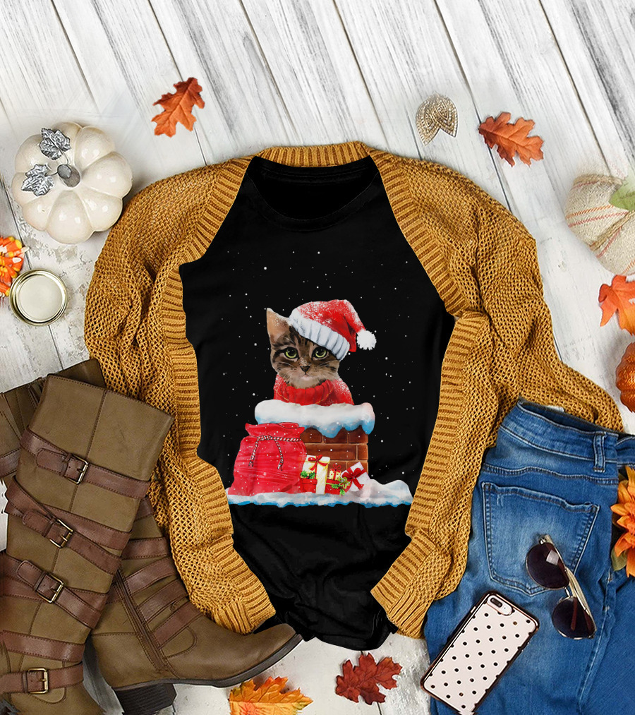 Meowy Xmas Cats Santa Hat Snow Christmas Chimney Gifts T-Shirt