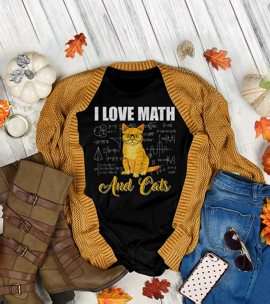 I Love Math And Cats Cute Kitten with Mathematical Formulas T-Shirt