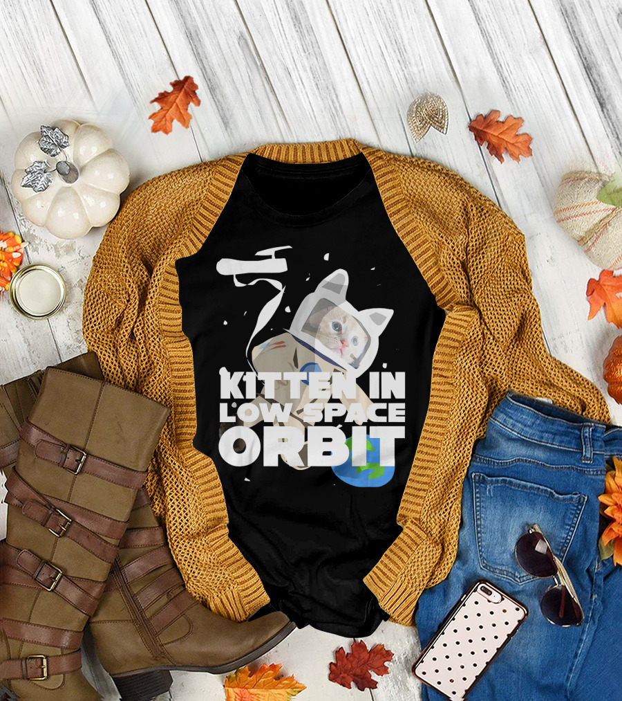 Kitten in Low Space Orbit Cat Astronaut Earth T-Shirt