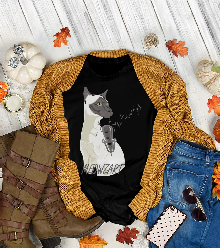 Meowzart Singing Siamese Cat with Microphone and Musical Notes T-Shirt