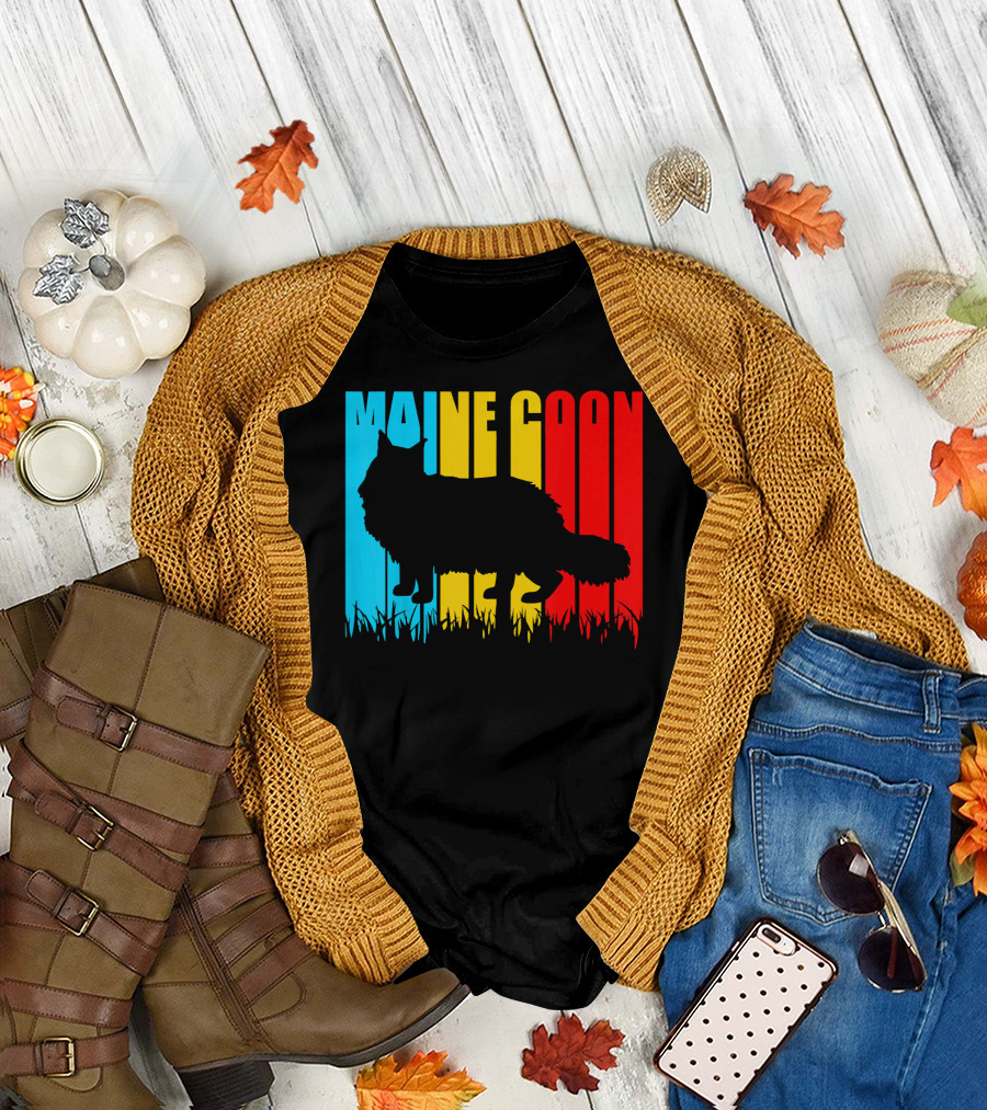 Maine Coon Silhouette Retro Style for Pets Lovers T-Shirt