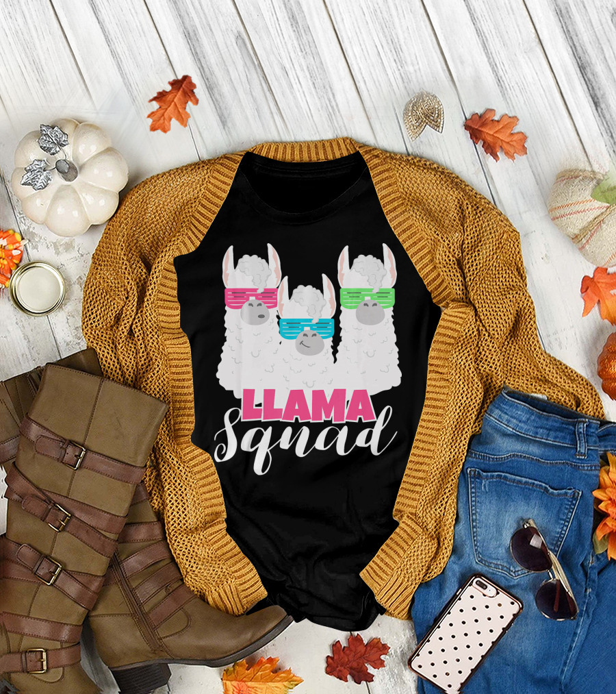 Llama Squad Cute Retro 80s T-Shirt