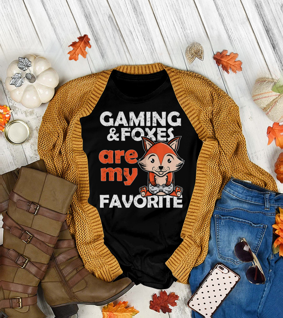 Gaming and Foxes Are My Favorite T-Shirt