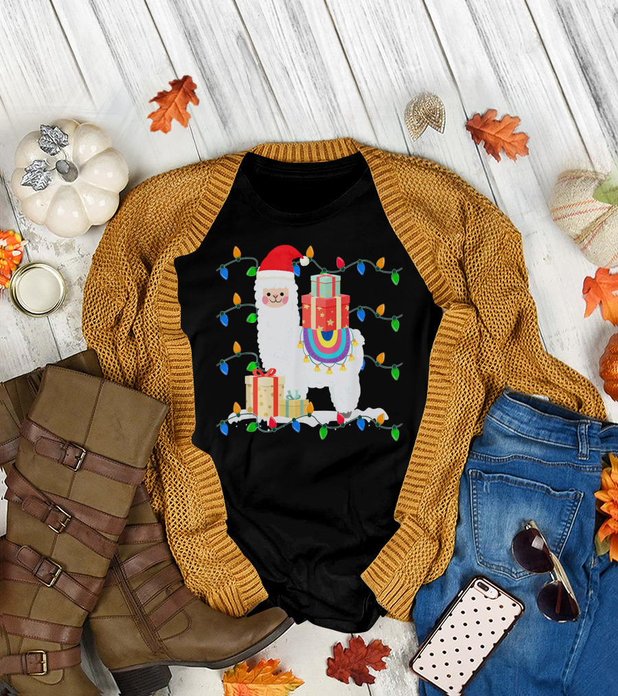Funny Llama Alpaca Santa Hat Christmas Lights and Presents T-Shirt