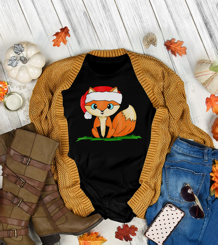 Sweet Fox in Santa Hat on Green Grass T-Shirt