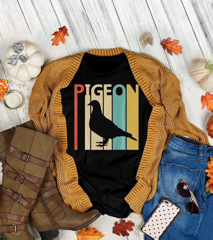 Vintage Wild Animal Pigeon Bird Silhouette Retro Stripes T-Shirt