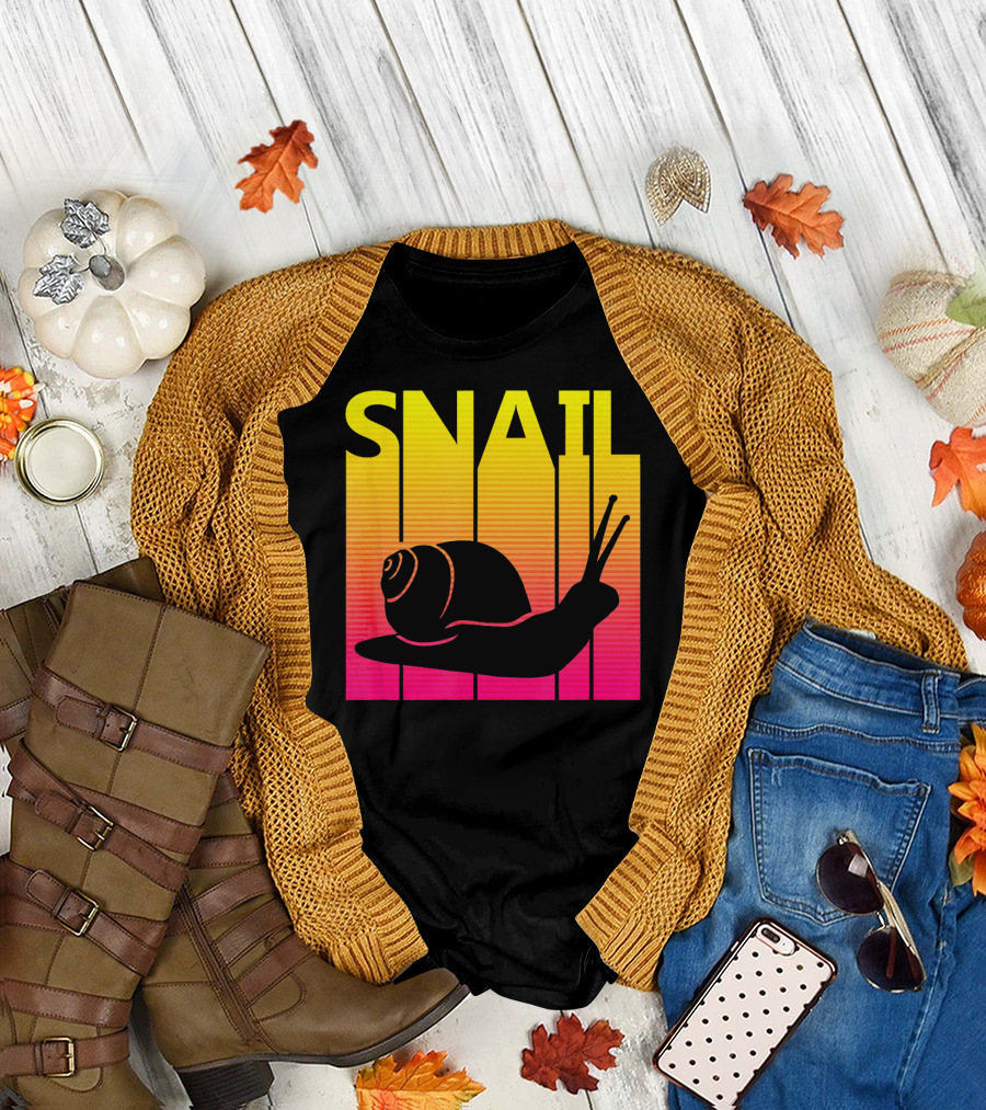 1980s Retro Snail Striped Gradient Animal Lover T-Shirt