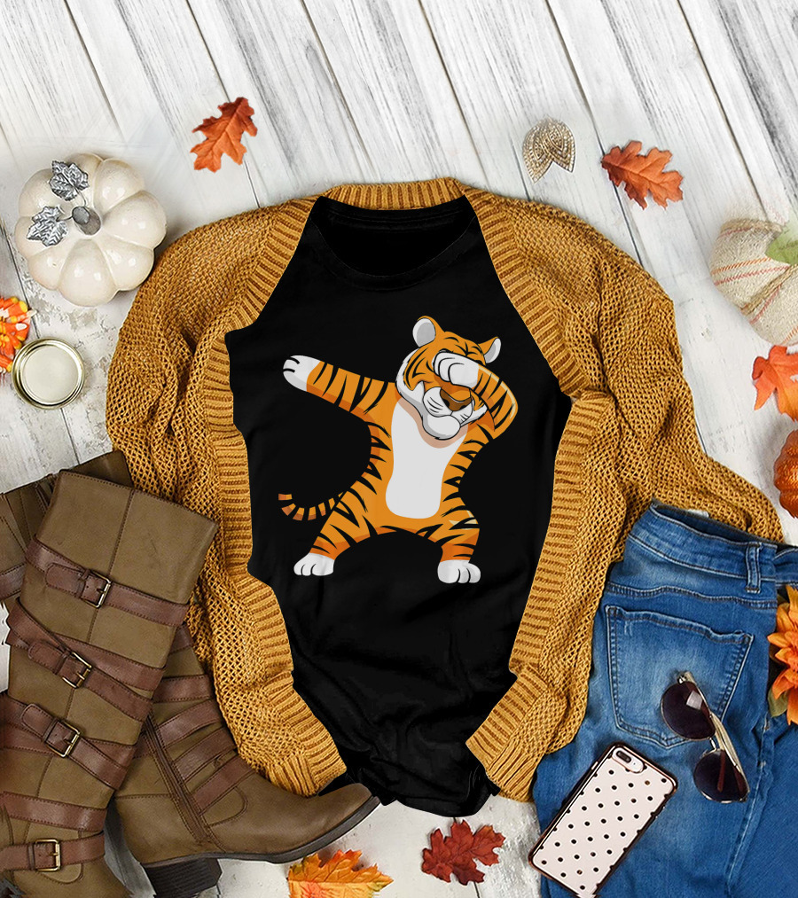 BDAZ Tiger Mascot Dabbing Football Team T-Shirt