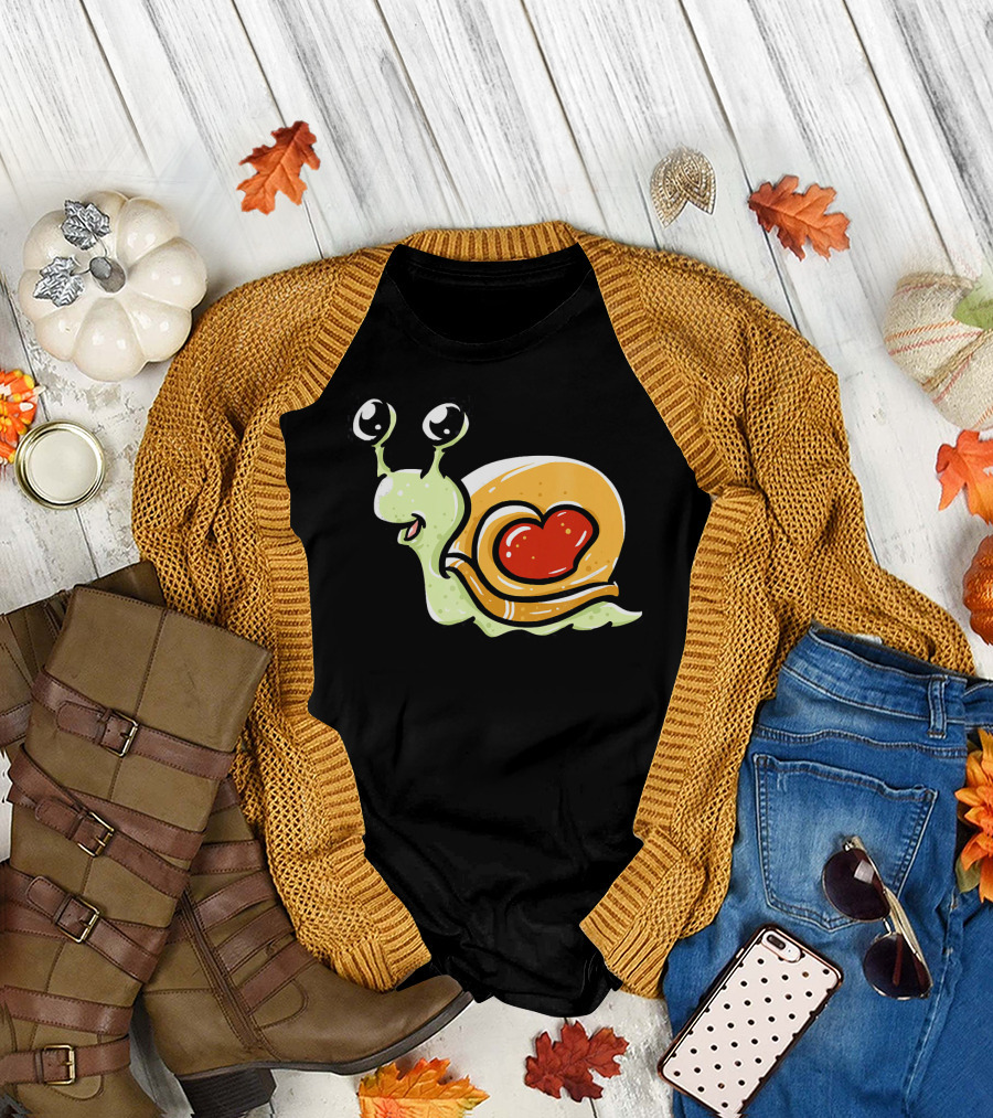 Boys Kids Valentines Day Snail Heart Shell T-Shirt