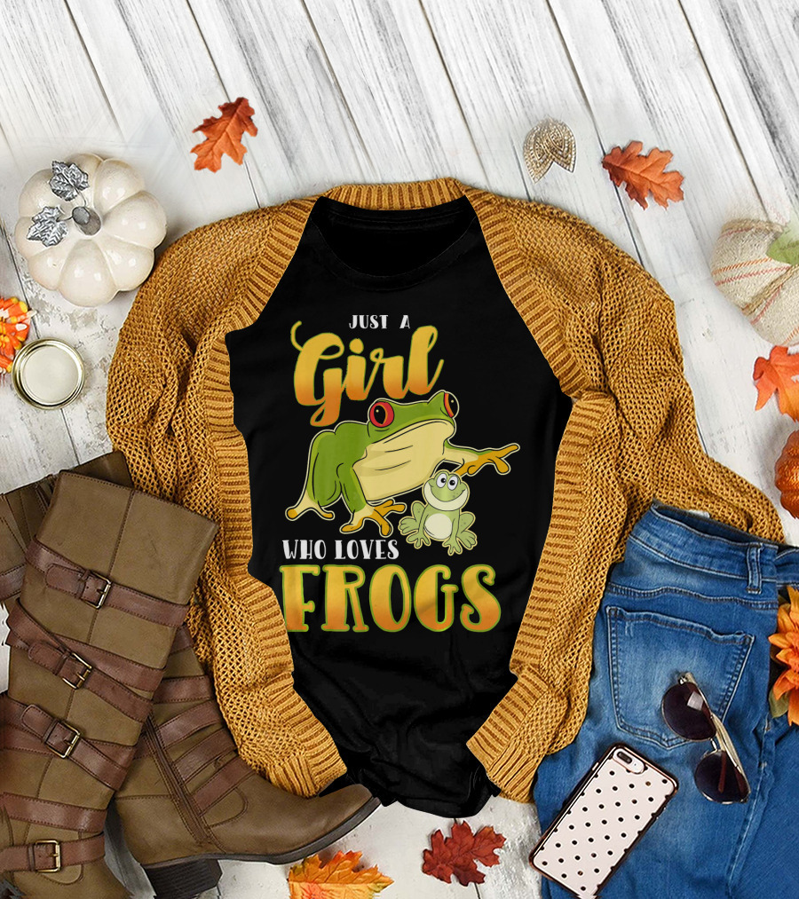 Just A Girl Who Loves Frogs Large Green Cartoon Frog With Wide Eyes And Small Smiling Frog T-Shirt