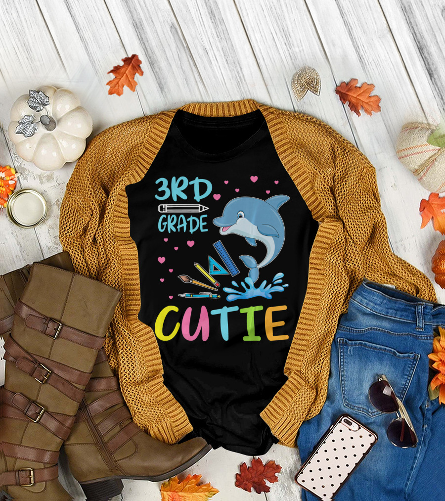 3rd Grade Cutie Dolphin Art Tools Splash T-Shirt