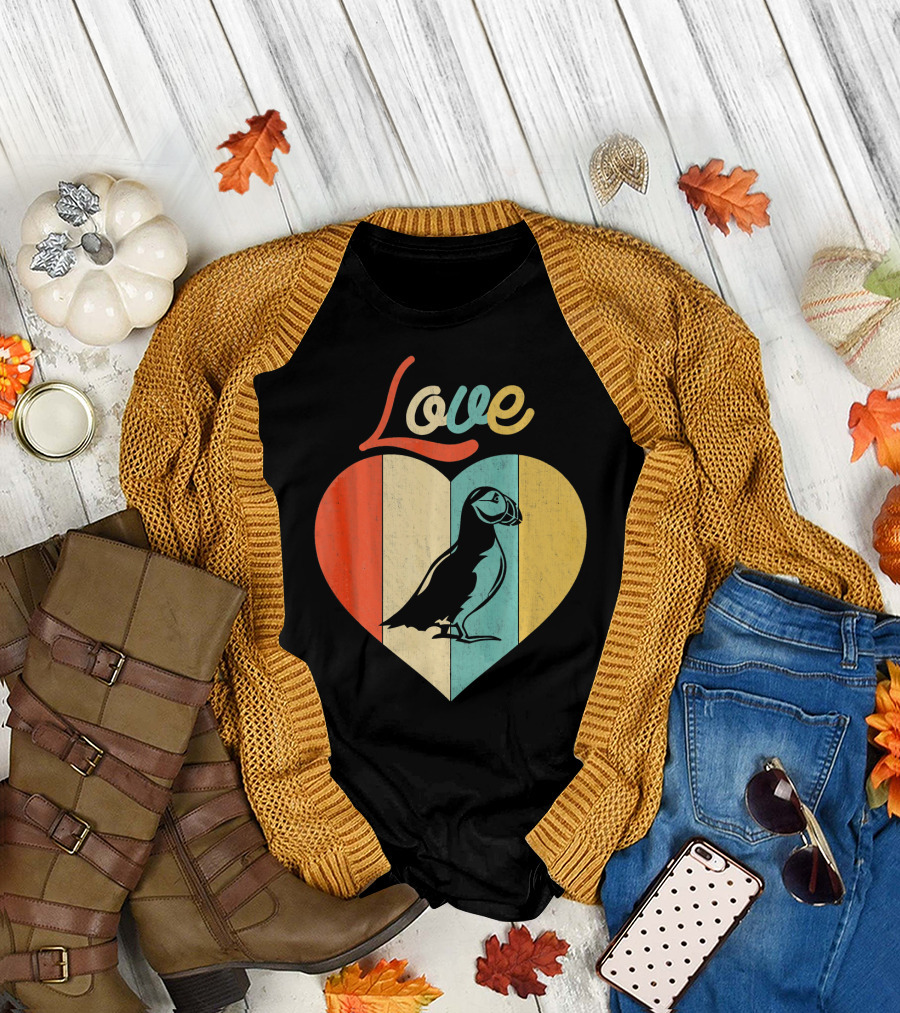 Love Puffin Vintage Retro Heart Stripes T-Shirt
