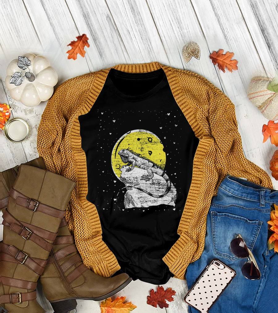 Wildlife Moon Lizard Tropic Night T-Shirt