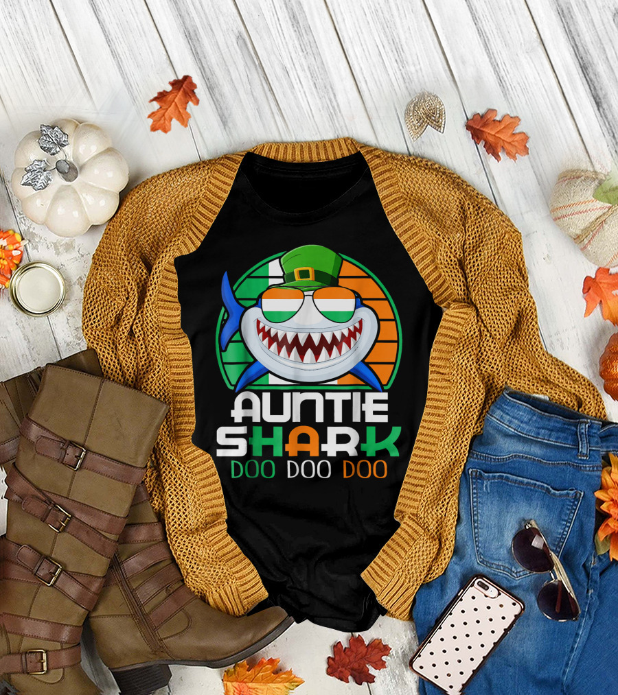 Auntie Shark Doo Doo Doo St. Patrick's Day Irish Flag Hat T-Shirt