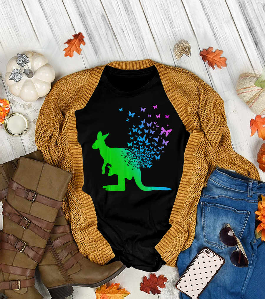 Butterfly Kangaroo in Nature Au Gradient T-Shirt