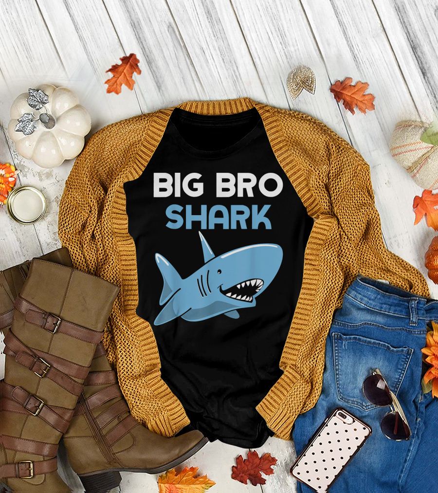 Big Bro Shark Brother Funny Family Big Bro Shark T-Shirt