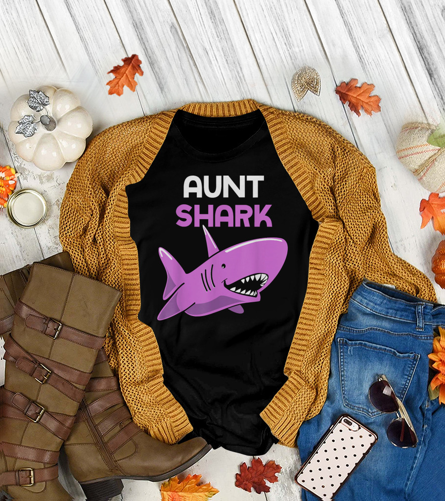 Aunt Shark Violet Cartoon Fun Family T-Shirt