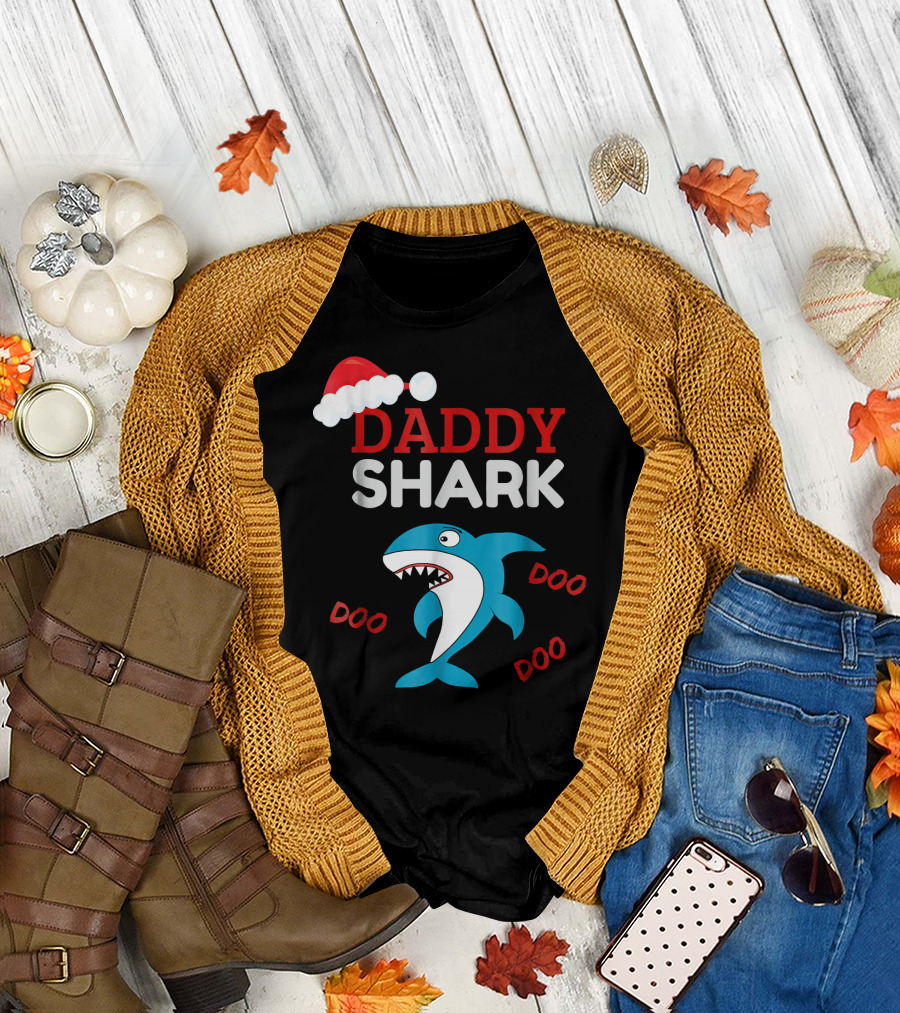 Daddy Shark Santa Hat Doo Doo Song Chris T-Shirt