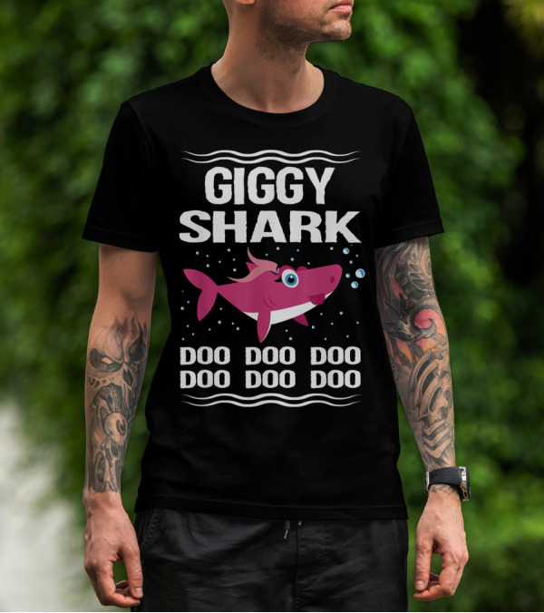 Giggy Shark Doo Doo Doo Pink Cartoon Character Bubbles T-Shirt